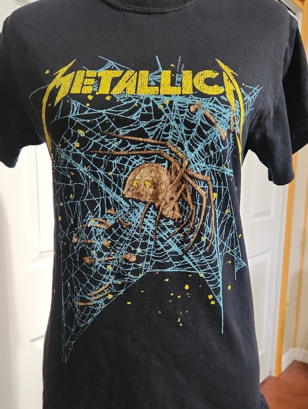 Black Short Sleeve Metallica Tee with SpiderWeb Graphic